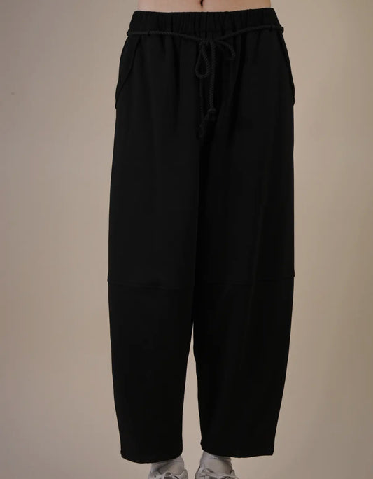 Iris Barrel Pants - Black